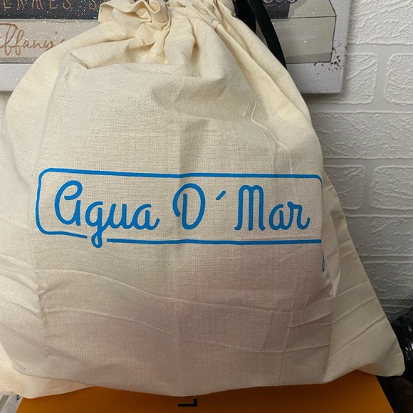 Brand new Aqua de Mar Bucket Bag - Picture 8 of 10